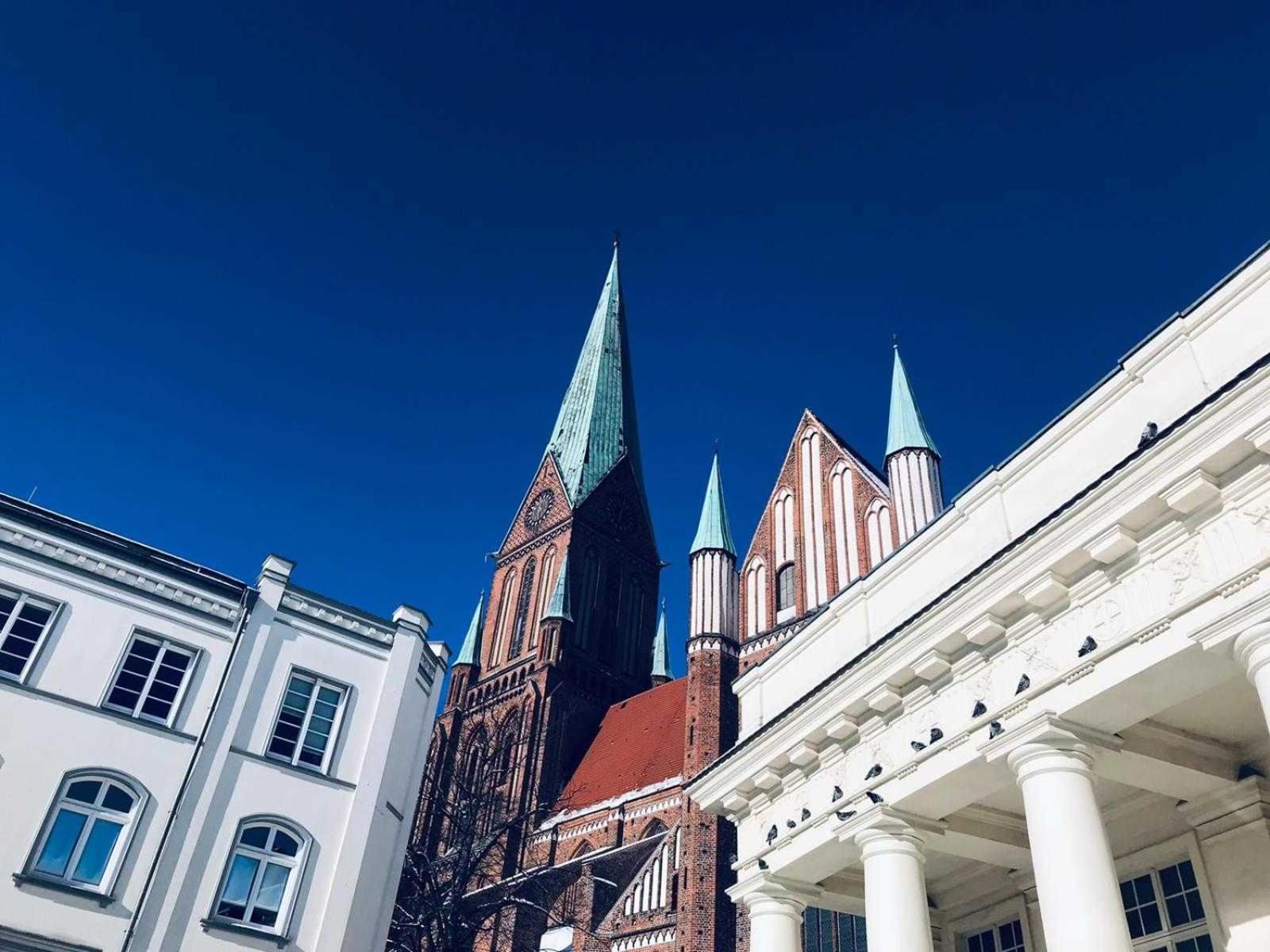 Stilvolle Ferienwohnung Am Stadthafen Schwerin Schwerin  Kültér fotó